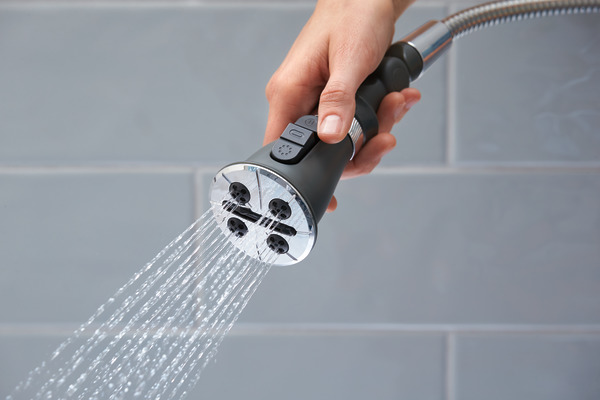 76465_MODEL_WATER_04_WEB.jpg 76465_MODEL_WATER_04_WEB.jpg