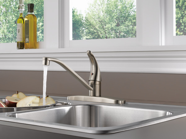 P110LF-SS - Single Handle Kitchen Faucet