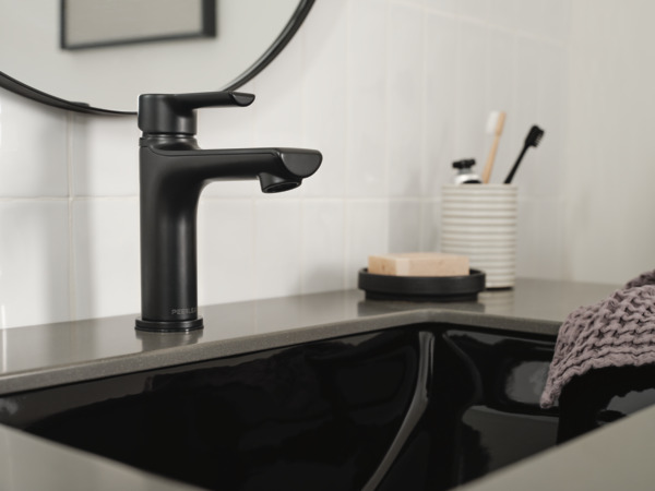 P1513LF-BL - Single Top Handle Lavatory Faucet