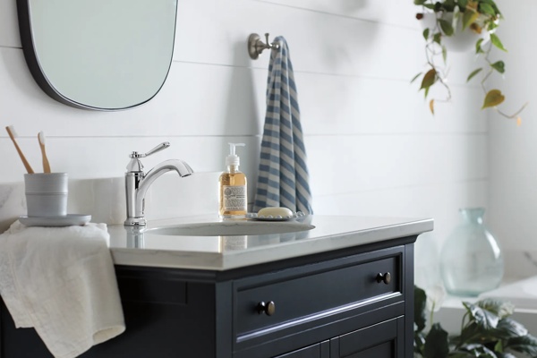 P1565LF - Single-Handle Bath Faucet