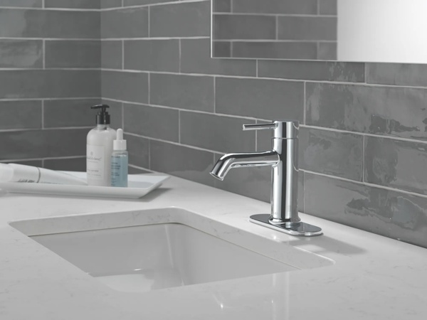 P1647LF-M-0.5 - Single Top Handle Lavatory Faucet