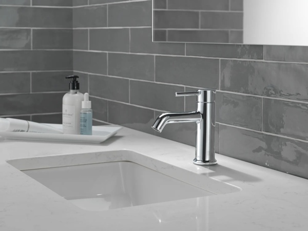P1647LF-M-0.5 - Single Top Handle Lavatory Faucet