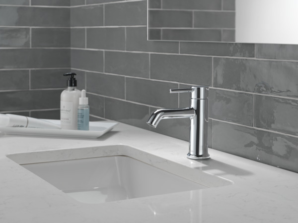 P1647LF - Single Top Handle Lavatory Faucet