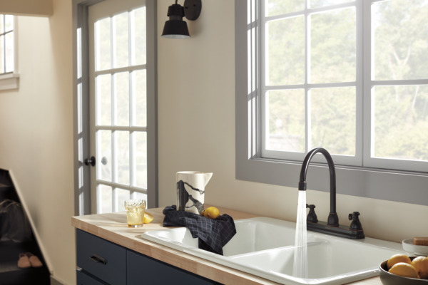 ★ シェイプ・オブ・ウォーター　スチールブック 2点　4K UHD バラ売り可 P2965LF-OB - Two-Handle Kitchen Faucet with Twist Aerator