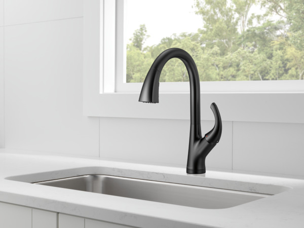 P7935LF-BL - Single Handle Pulldown Kitchen Faucet