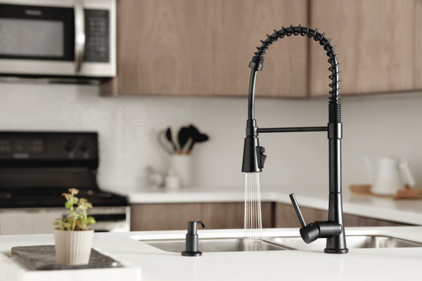 P7948LF-BL - Single-Handle Commercial Style Kitchen Faucet