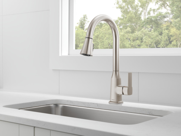 P7971LF-SS-1.0 - Single-Handle Pull-down Kitchen Faucet