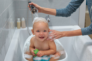 76465_BABY_MODEL_WATER_02_WEB.jpg 76465_BABY_MODEL_WATER_02_WEB.jpg