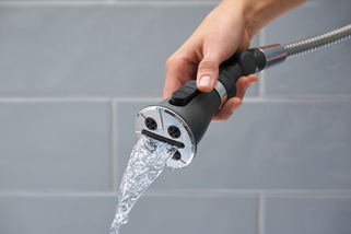 76465_MODEL_WATER_01_WEB.jpg 76465_MODEL_WATER_01_WEB.jpg