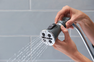 76465_MODEL_WATER_08_WEB.jpg 76465_MODEL_WATER_08_WEB.jpg