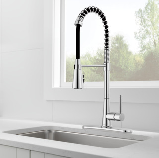 P7948LF - Single-Handle Commercial Style Kitchen Faucet